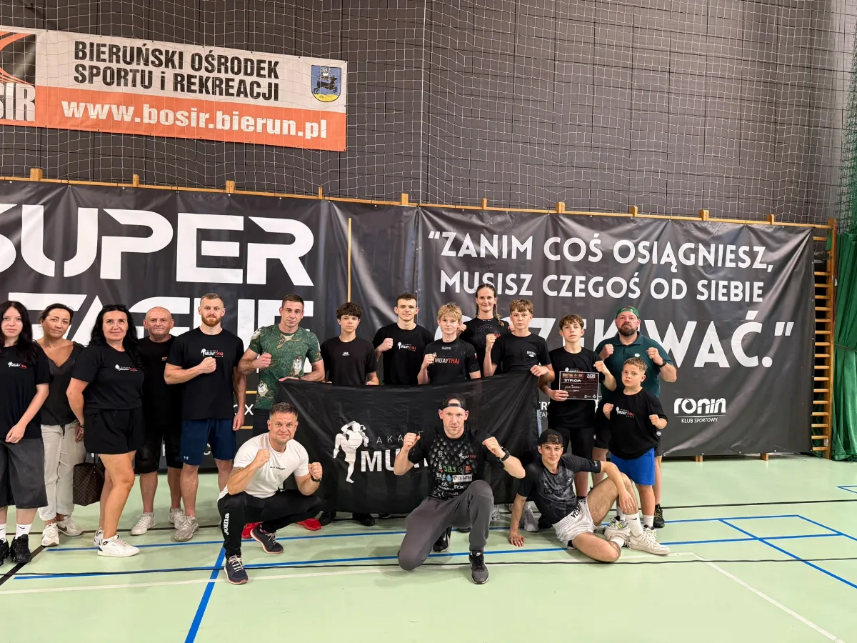 Akademia Muay Thai Kielce triumfuje na gali Super League Fights