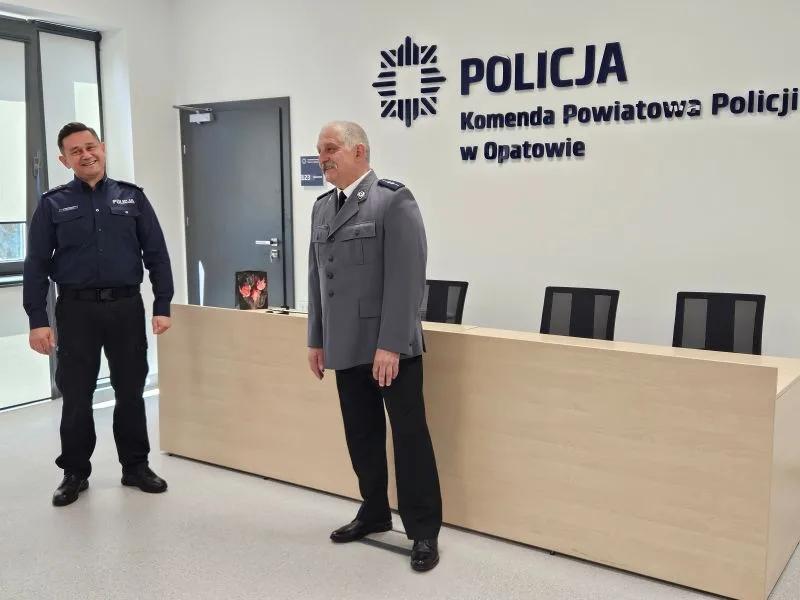Aspirant Grzegorz Zięba kończy 40-letnią służbę w policji