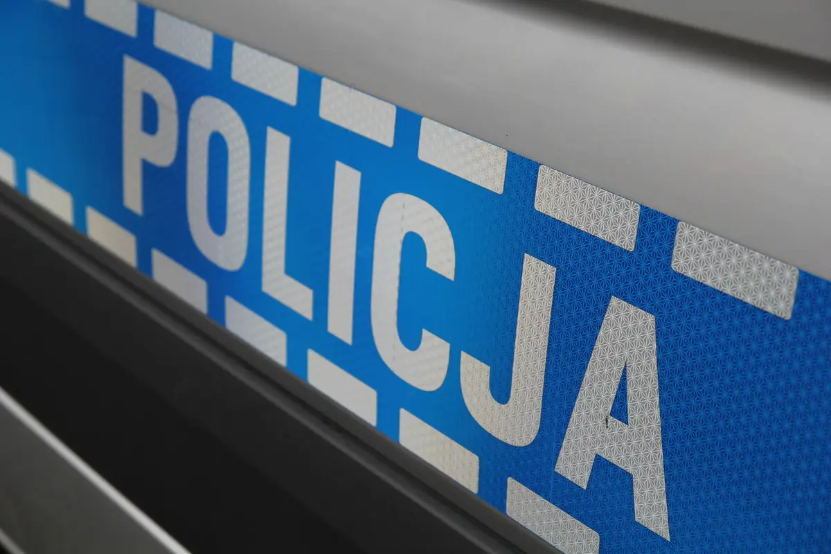 Nastolatek stracił prawo jazdy za niebezpieczne manewry na motorowerze