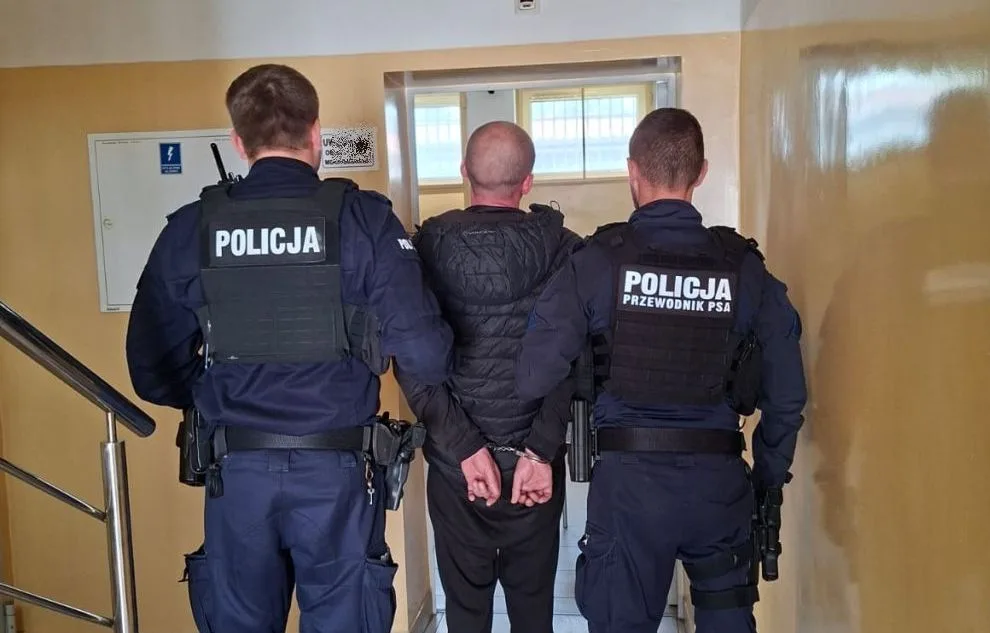 Mężczyzna zatrzymany za uszkodzenie rolet w lokalu