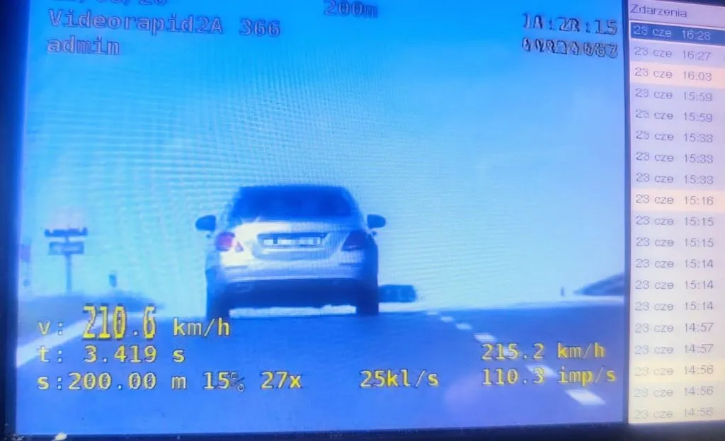 Zatrzymany za prędkość 210 km/h na ekspresowej S7