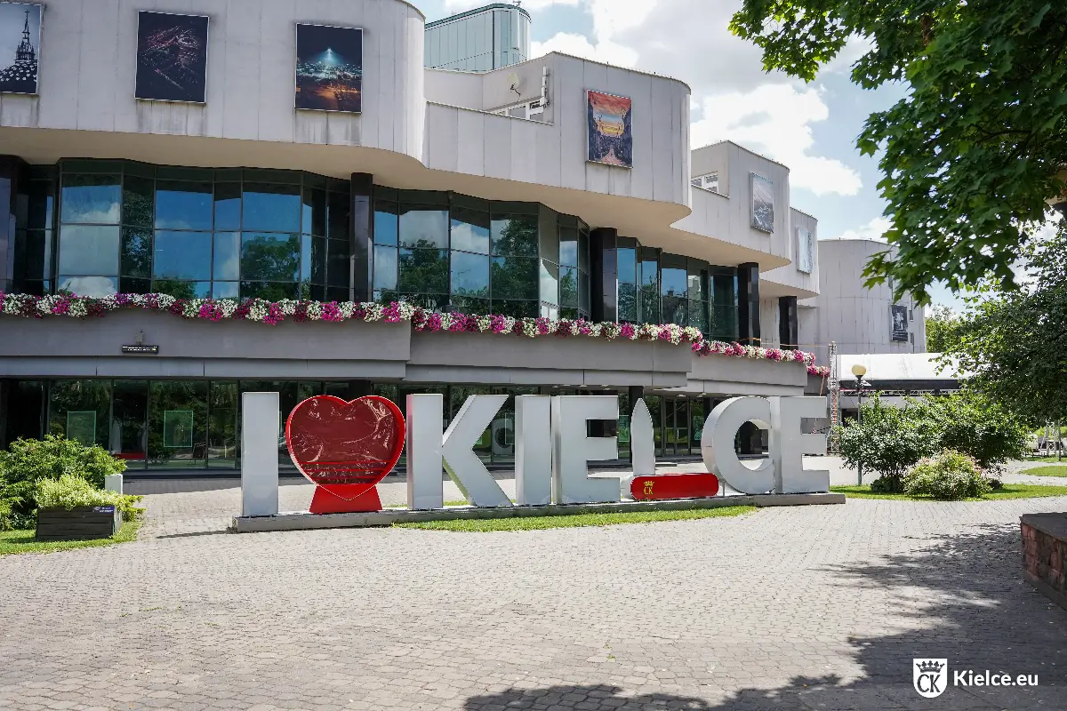 Kieleckie Centrum Kultury gospodarzem urodzinowej trasy TVN24
