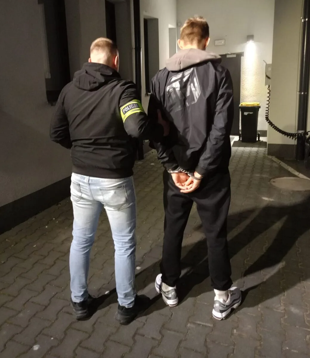 Aresztowanie dwóch 19-latków za posiadanie narkotyków