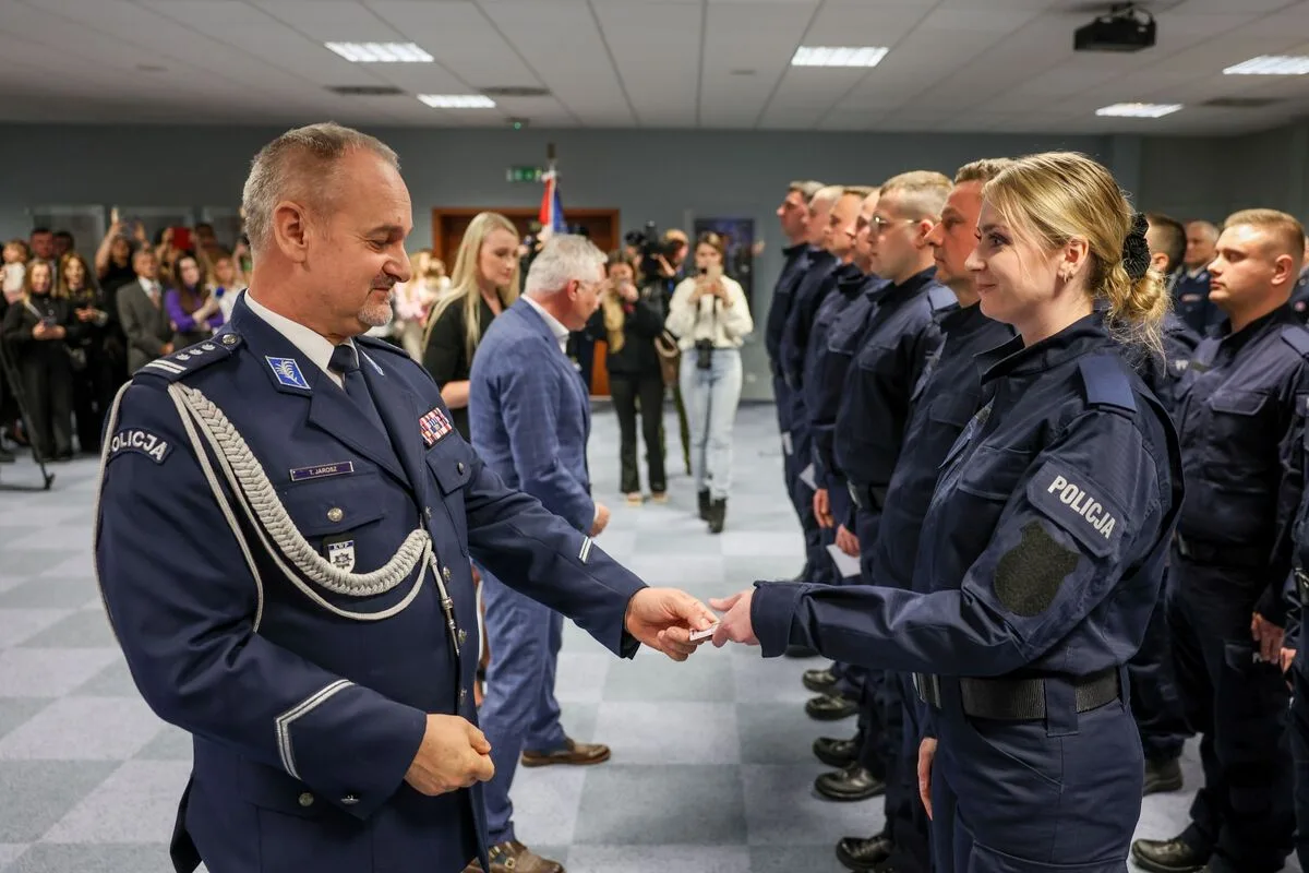 Uroczystość ślubowania nowych policjantów w Kielcach