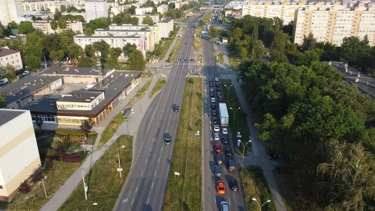 Zmiany w organizacji ruchu na S74 w rejonie ul. Jesionowej, Zagnańskiej i Marszałkowskiej