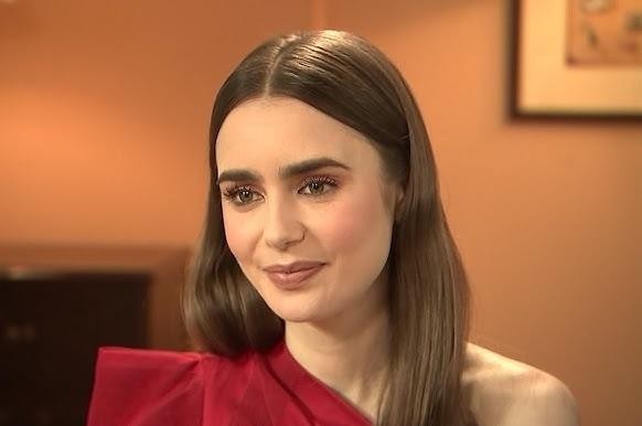 Lily Collins w charakteryzacji, przedstawiająca jedną ze swoich ikonicznych ról filmowych, ukazująca jej aktorski talent.